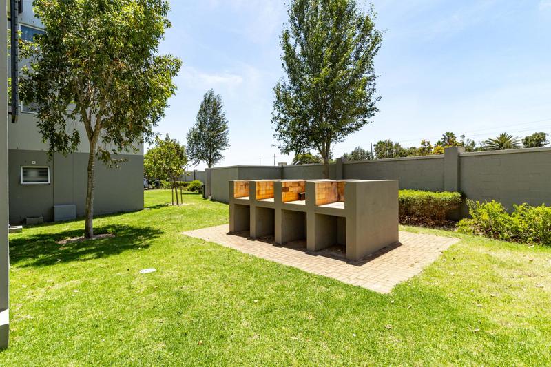 2 Bedroom Property for Sale in Buhrein Western Cape